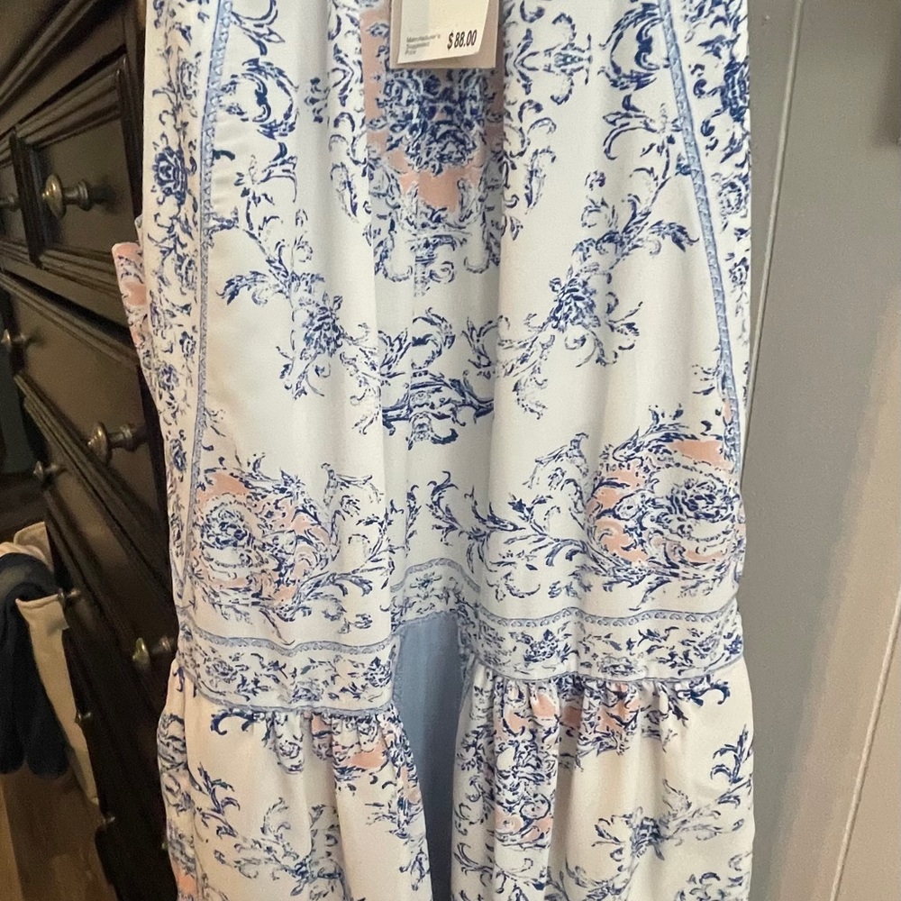 Dress - Picture 4 of 4